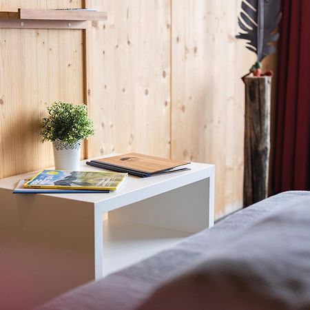 Venet Gipfelhuette Hotell Zams Exteriör bild